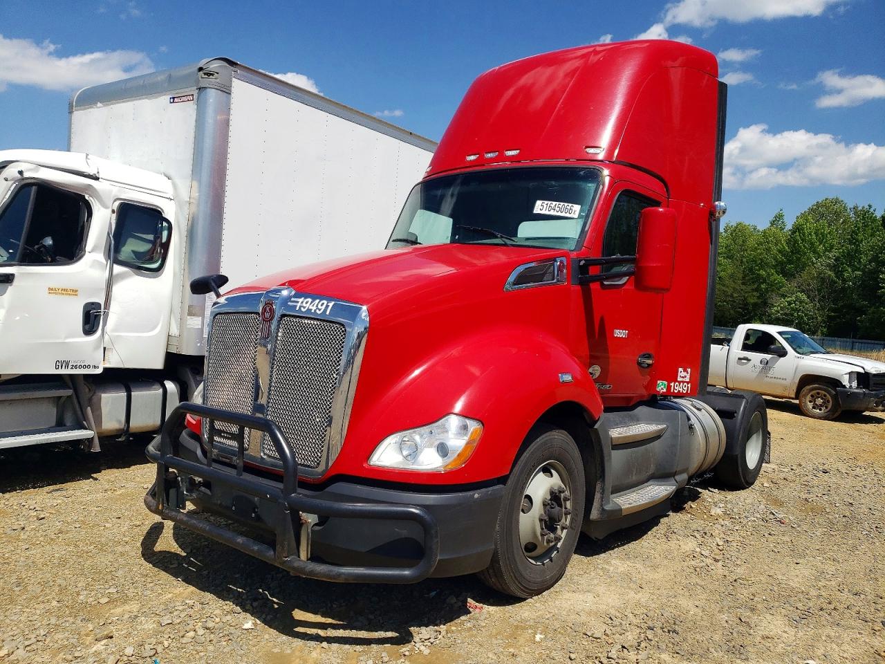 2019 KENWORTH All other VIN 1XKYA48X0KJ300518 photo 2