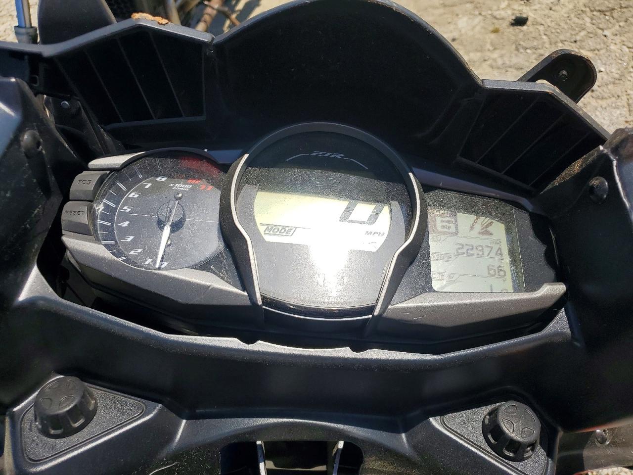 2018 Yamaha Fjr1300 VIN JYARP29E2JA000537 photo 7