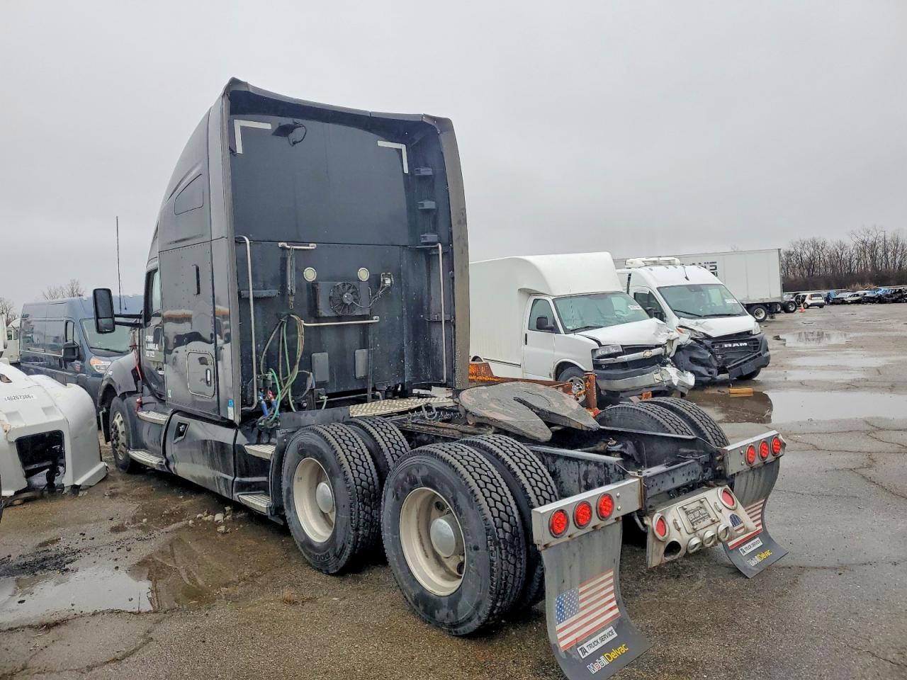 2017 KENWORTH All models VIN 1XKYD49X9HJ134241 photo 3