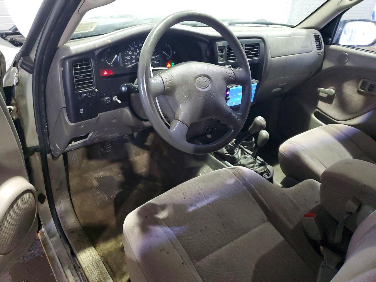 2003 Toyota Tacoma VIN 5TEWM72N63Z272704 photo 8