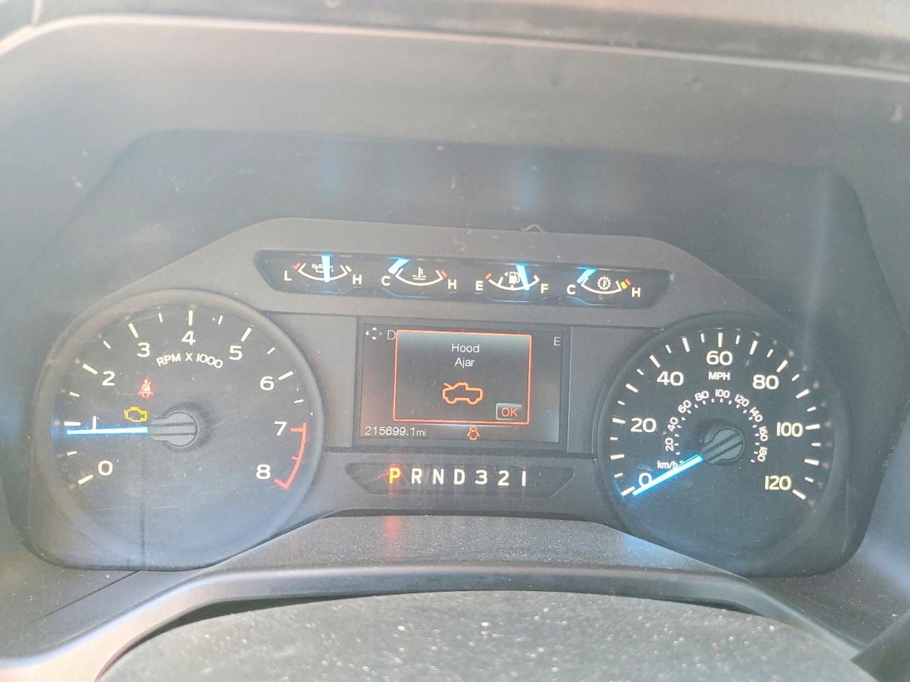 2015 Ford F150 VIN 1FTMF1C88FKD50058 photo 9