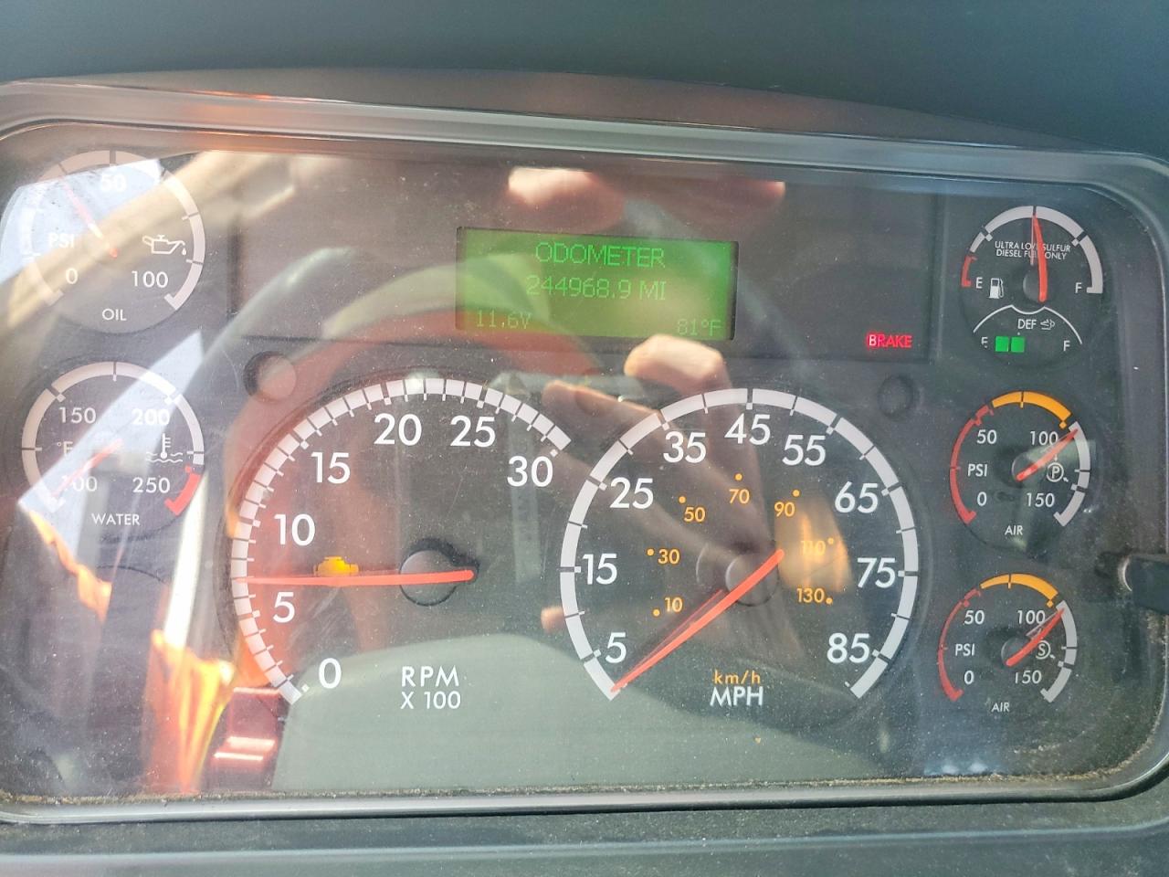 2017 FREIGHTLINER All other VIN 1FVACXDT7HHJF1570 photo 9