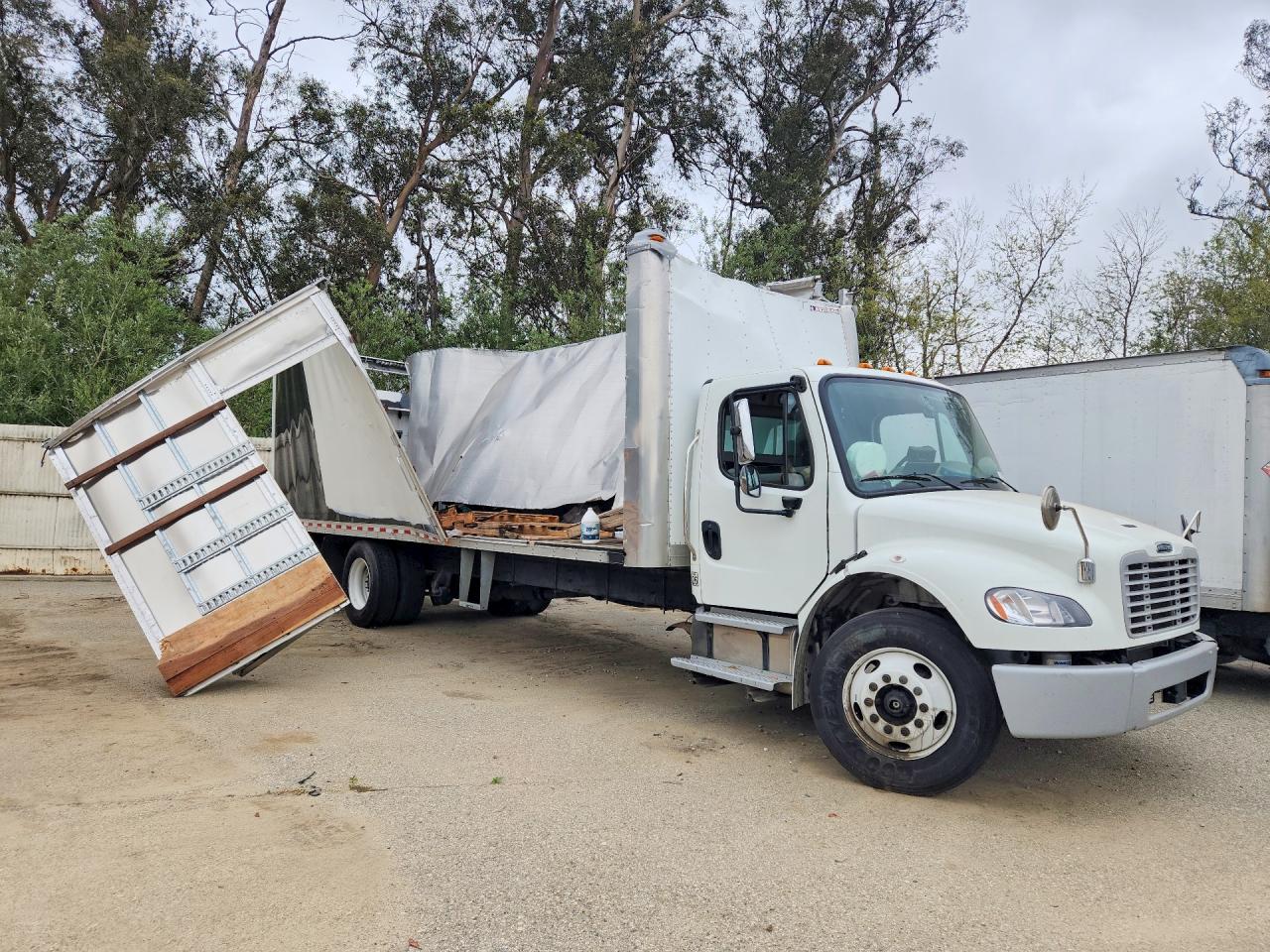 2023 FREIGHTLINER All other VIN 3ALACWFC8PDUH5879 photo 4