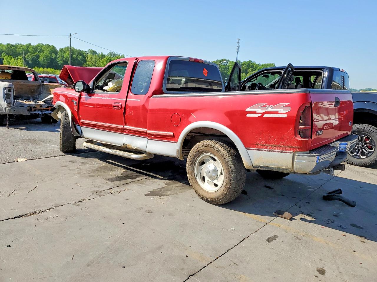 1998 Ford F150 VIN 1FTZX18W5WNA99766 photo 2