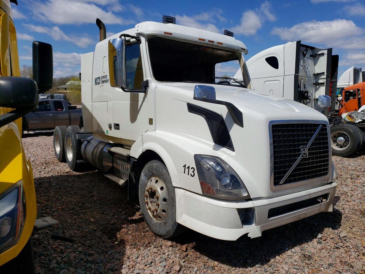 2013 Volvo Vn VIN 4V4NC9EH6DN130880 photo 1