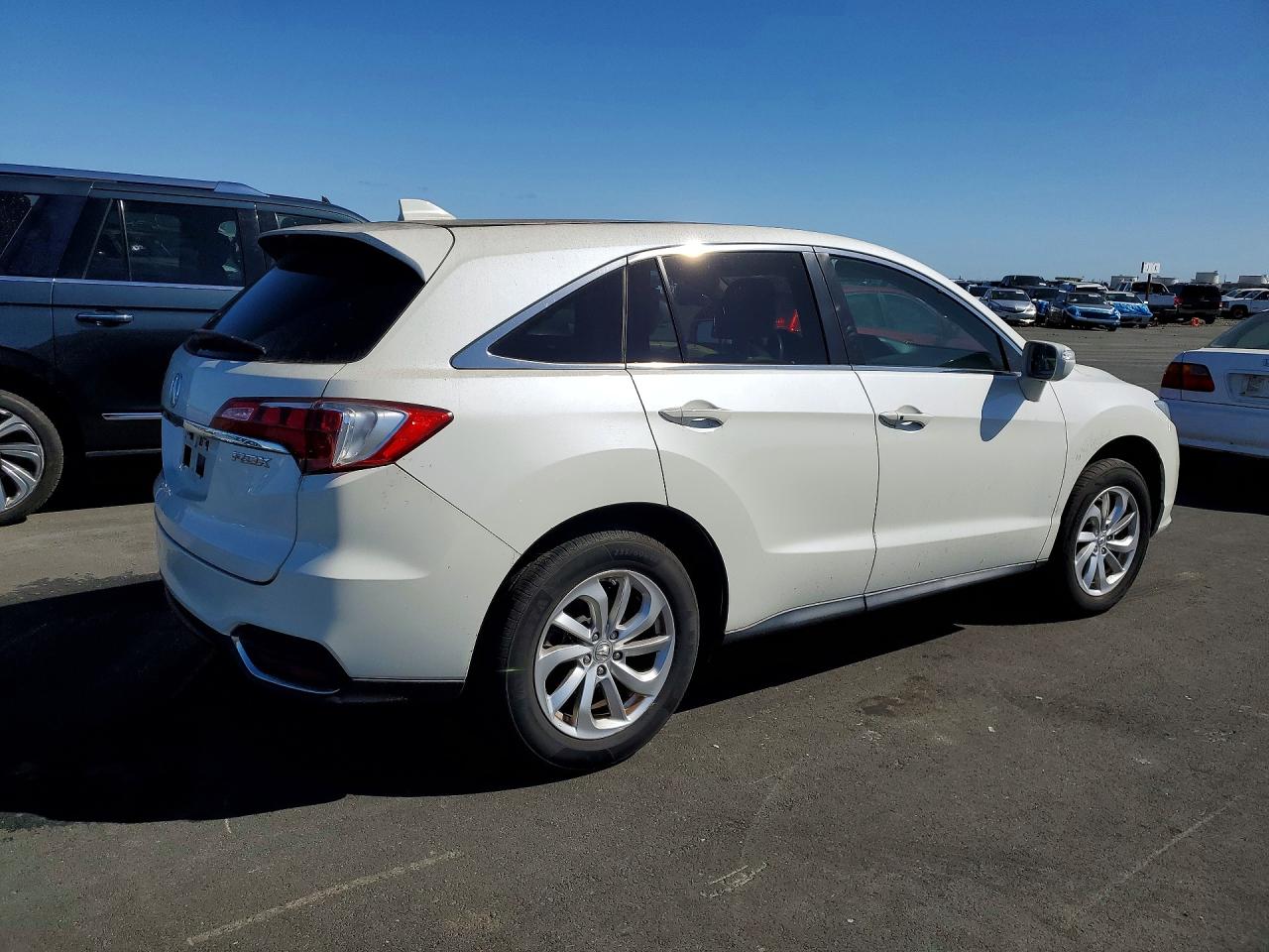 2016 Acura Rdx VIN 5J8TB3H57GL015498 photo 3