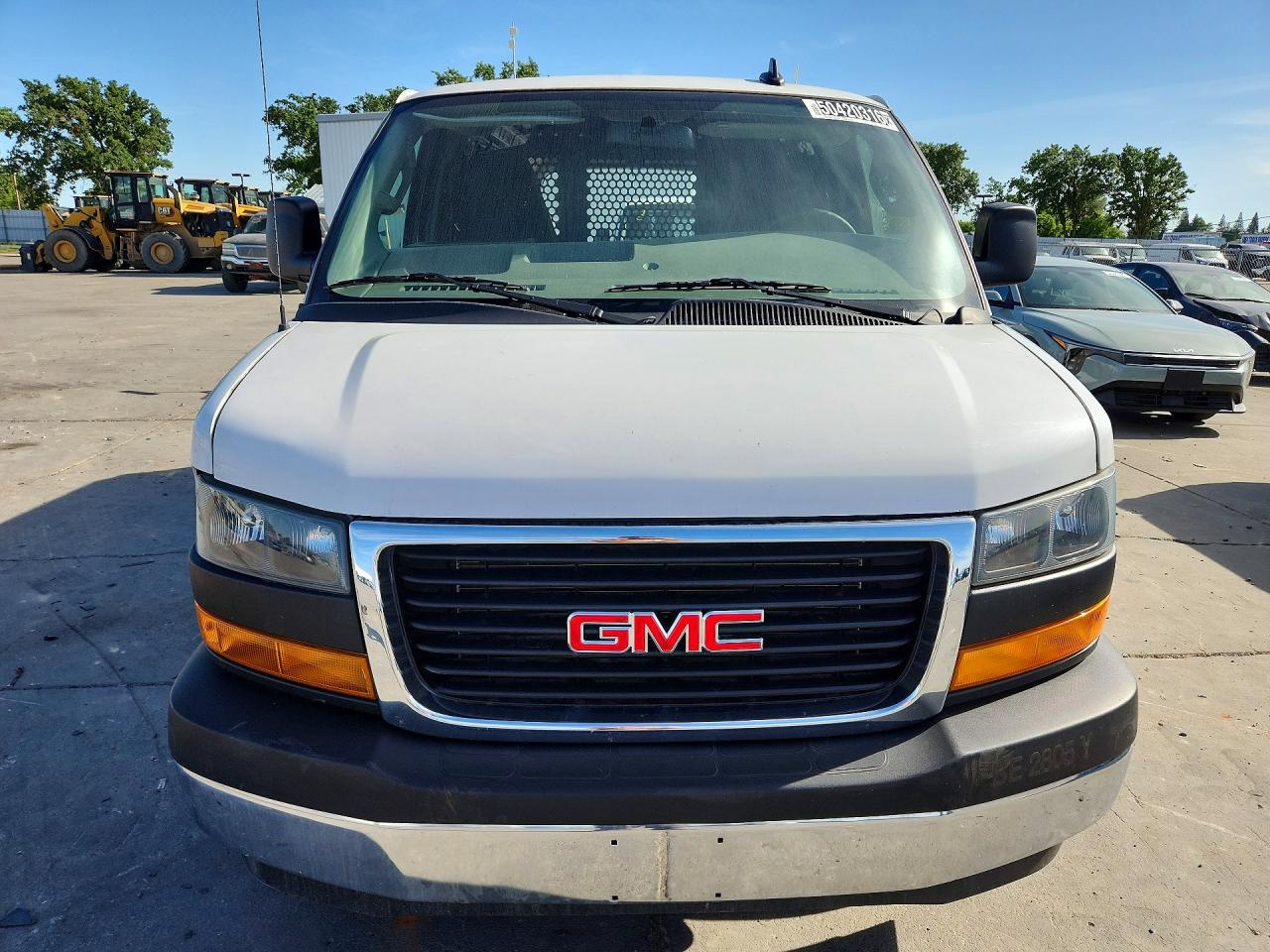 2024 GMC Savana VIN 1GTW7AFP0R1234484 photo 5