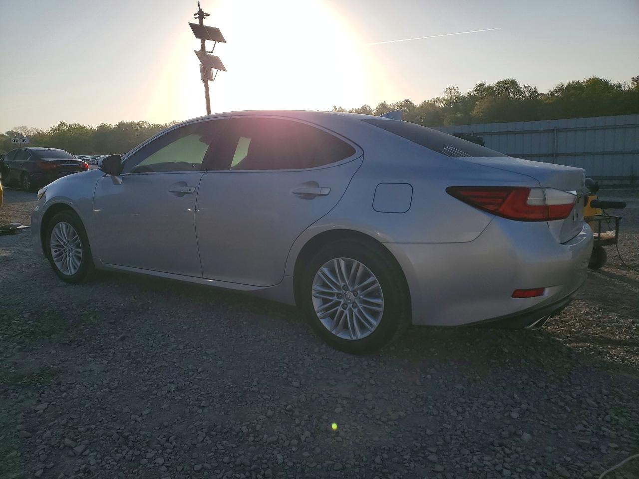 2017 LEXUS ES350 VIN 58ABK1GG3HU068359 photo 2