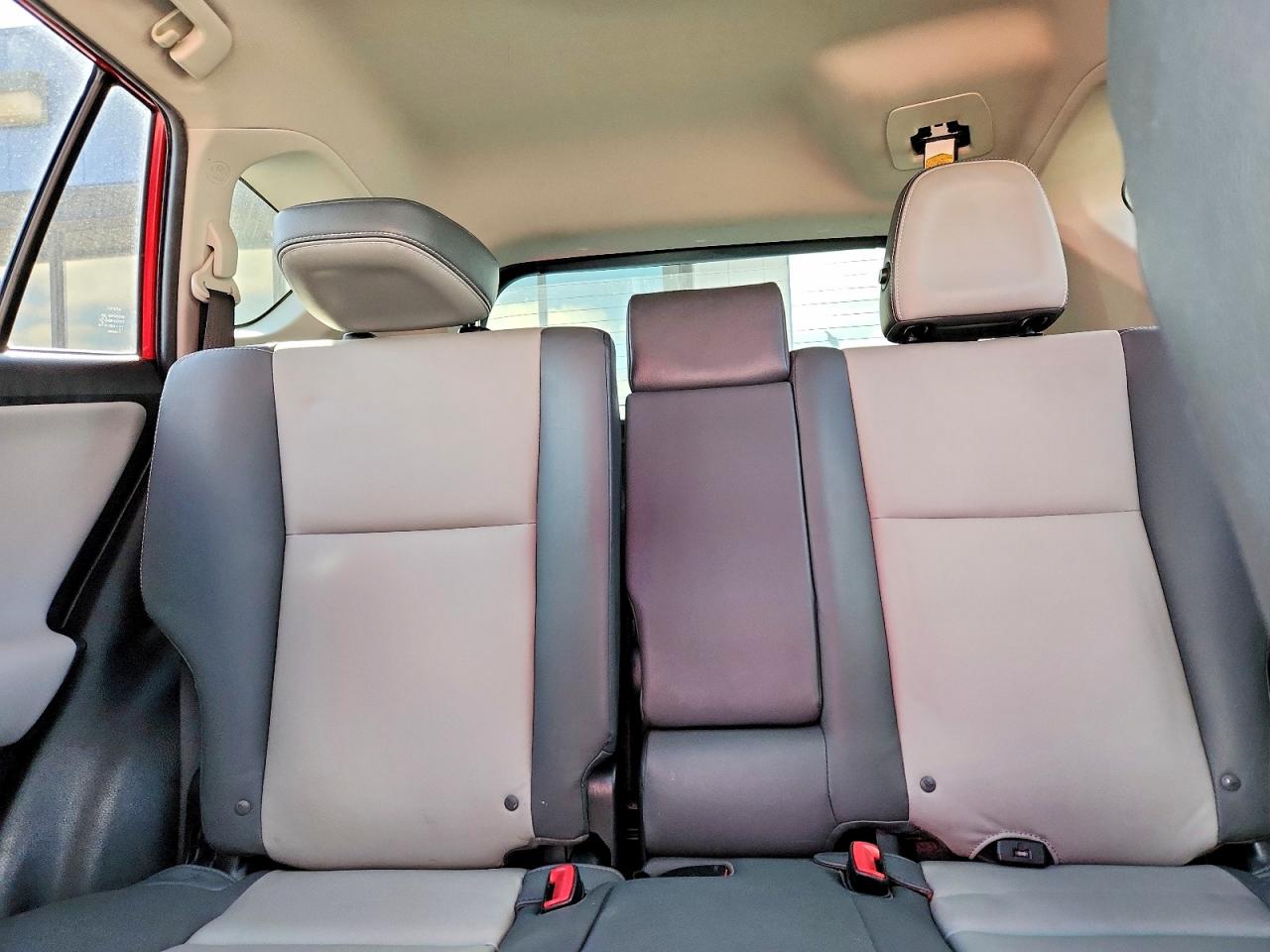 2015 Toyota Rav4 VIN JTMDFREV2FD099110 photo 10
