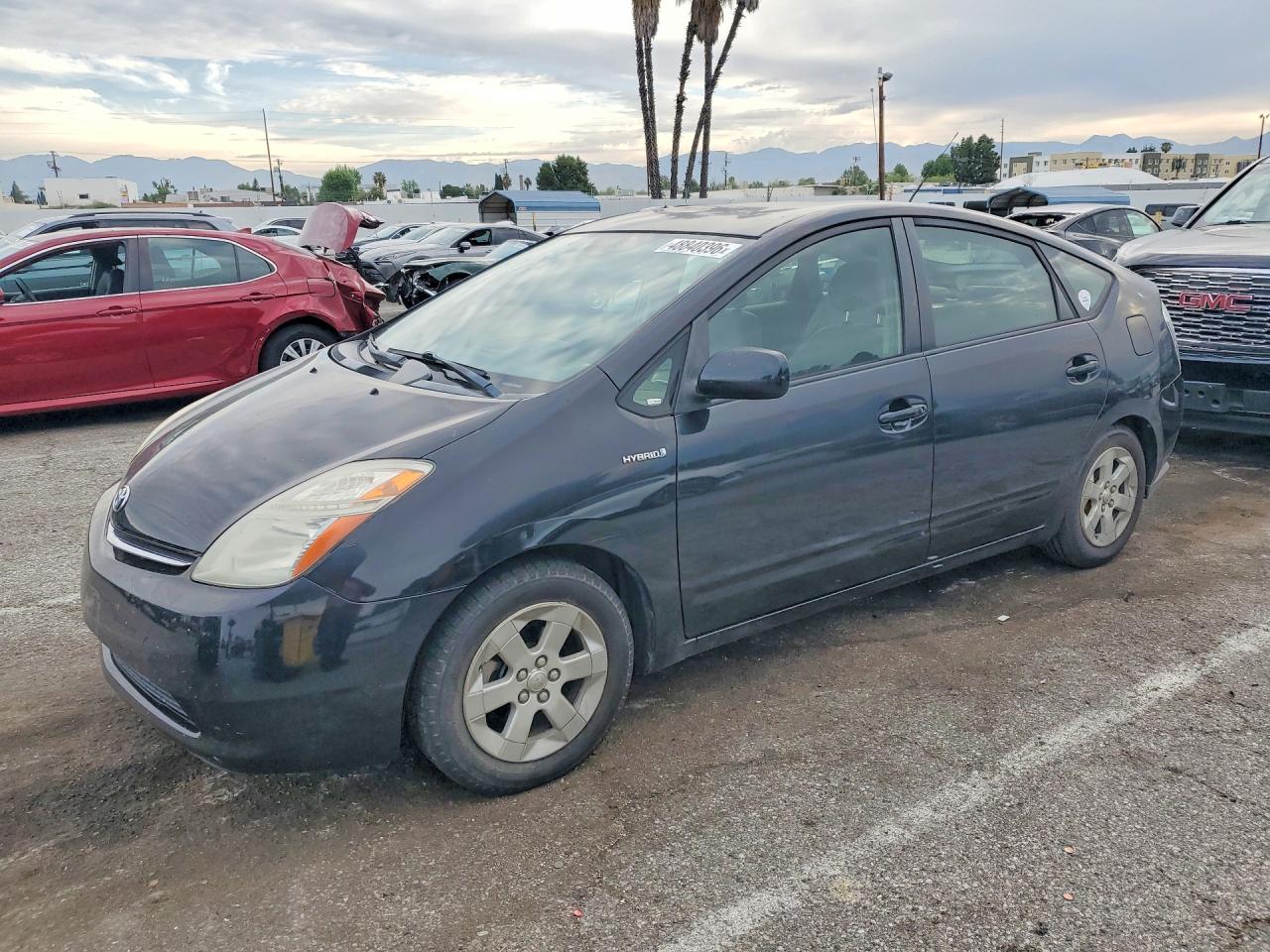 2007 TOYOTA Prius base VIN JTDKB20U673212945 photo 1