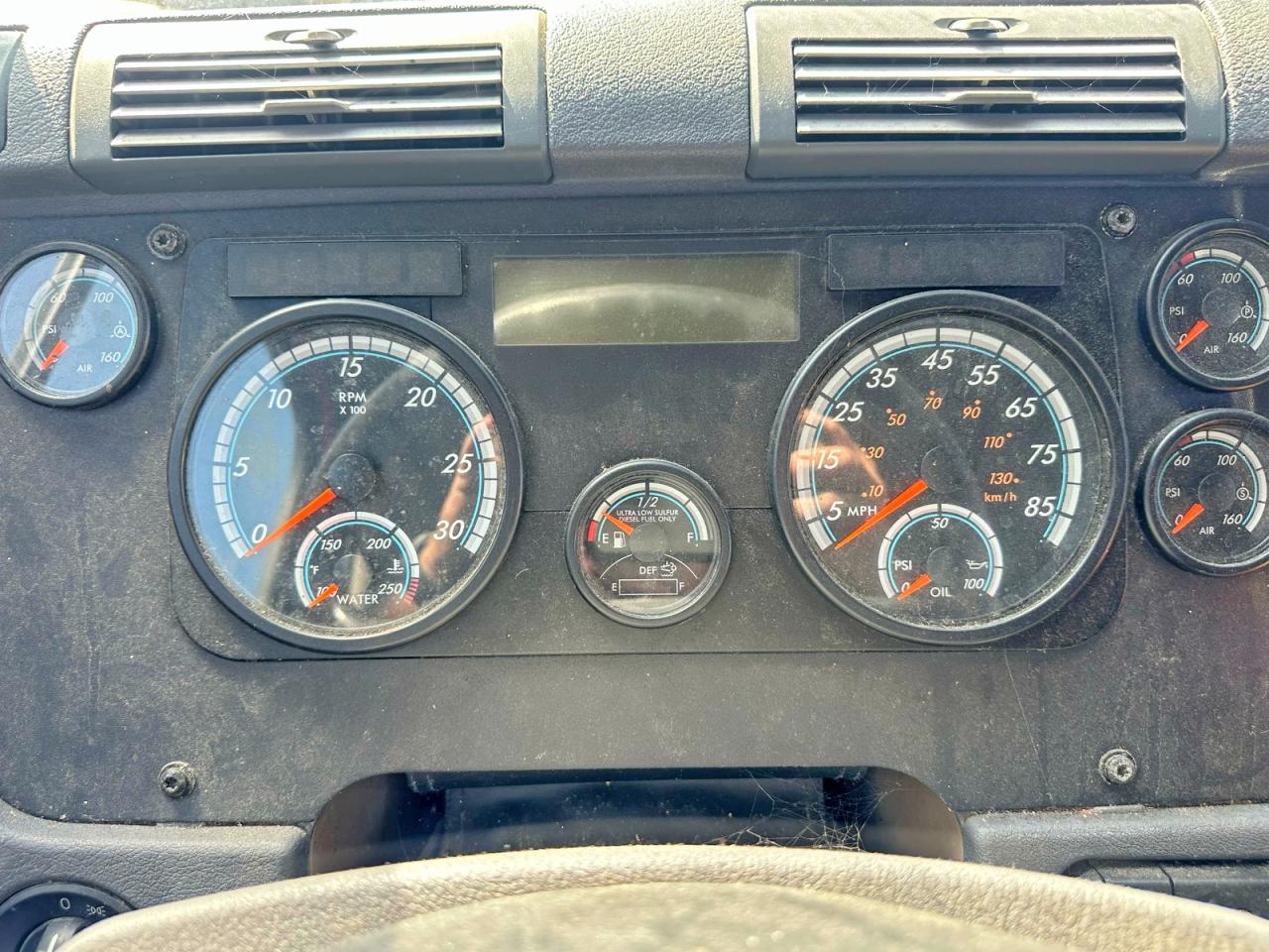 2017 FREIGHTLINER All other VIN 3AKJGLDR2HSHF4212 photo 11