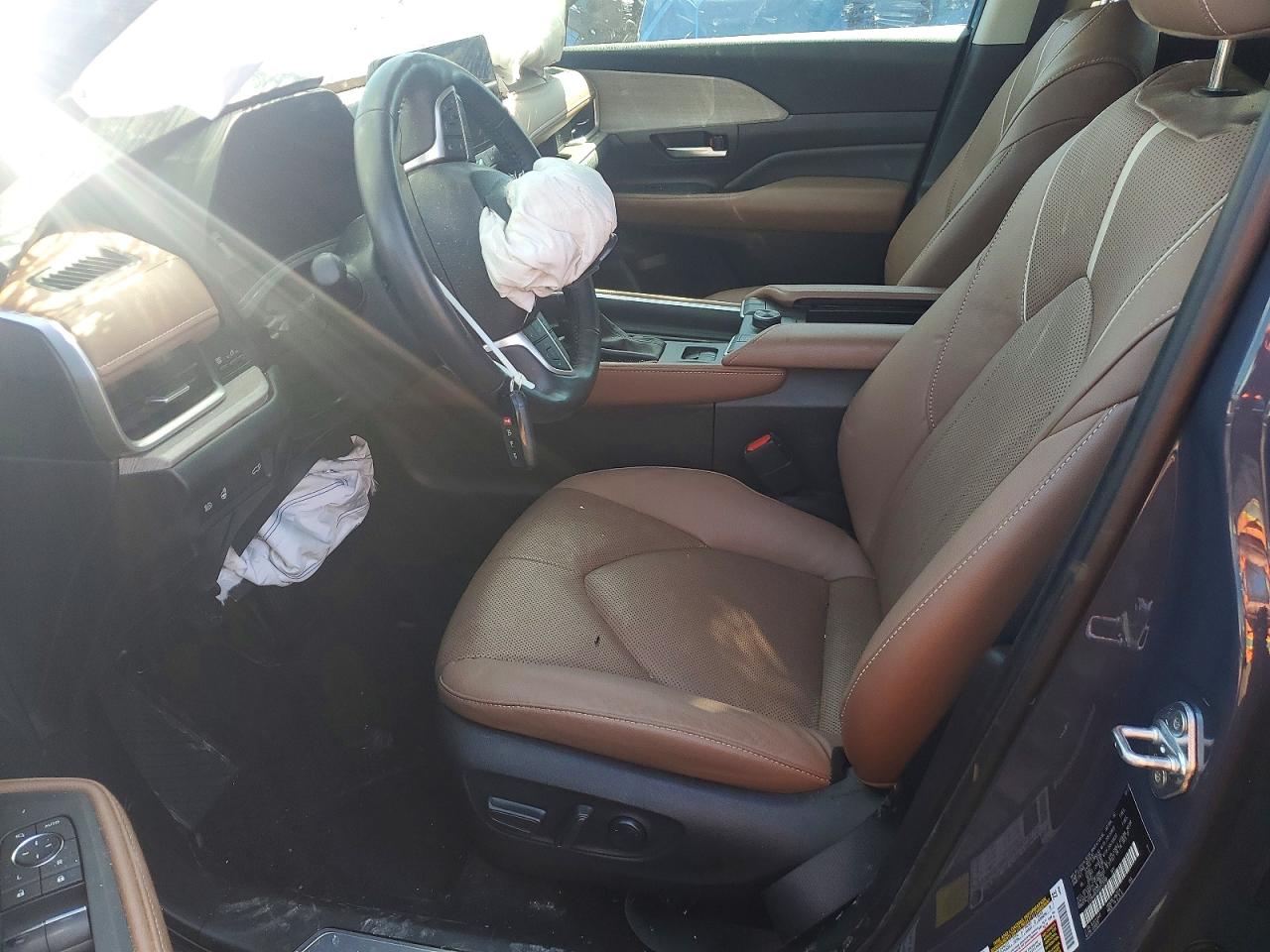 2024 Toyota All other VIN 5TDAAAB5XRS023098 photo 7