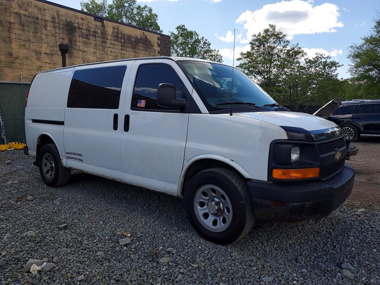 2010 CHEV Express VIN 1GCUGADX1A1163665 photo 4