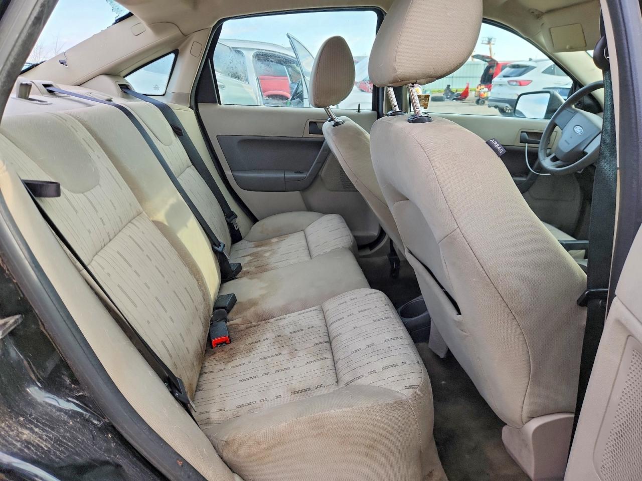 2008 Ford Focus VIN 1FAHP35N88W214138 photo 10