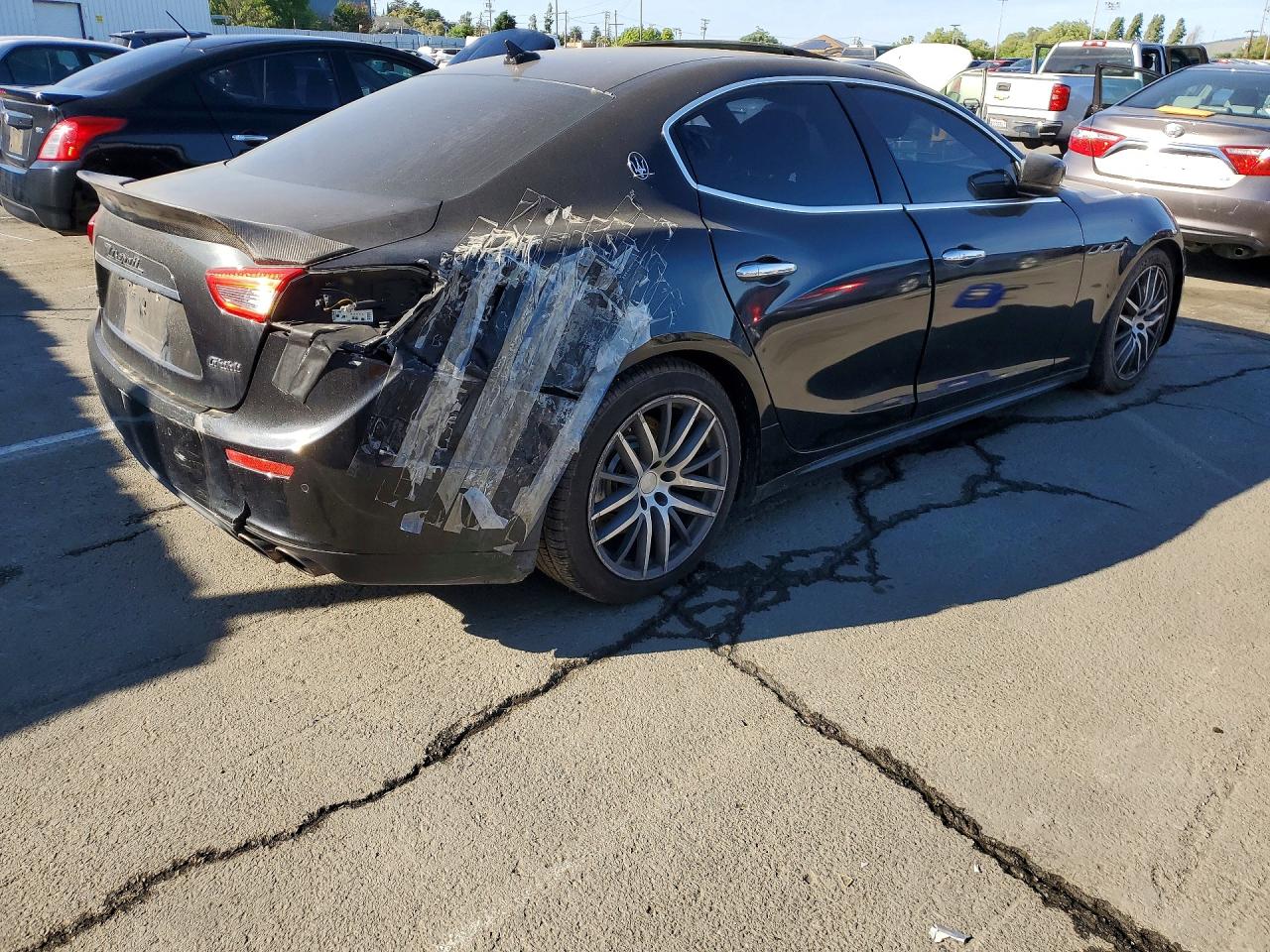 2014 Maserati All models VIN ZAM57RTA9E1085914 photo 3