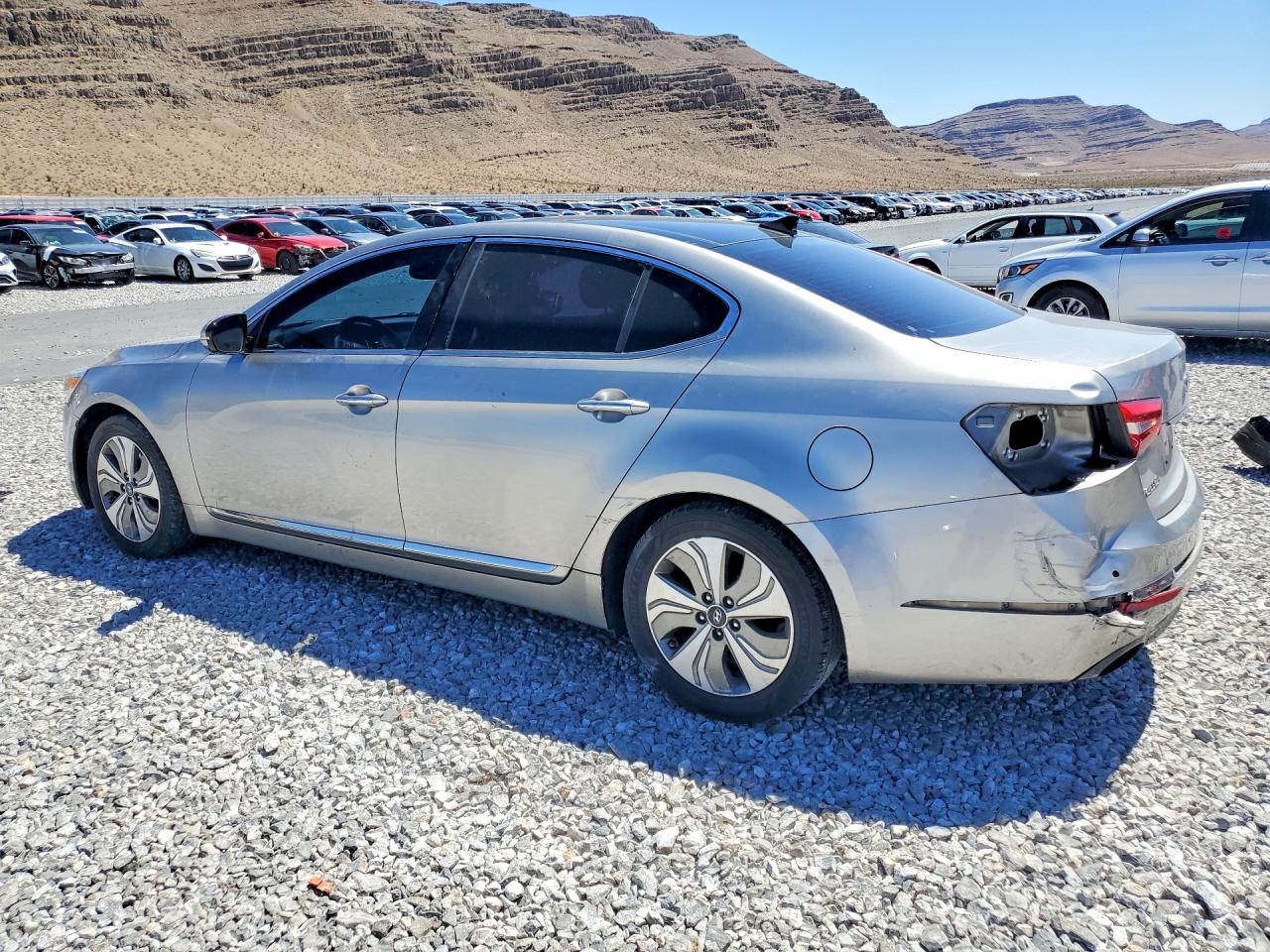 2014 Kia Cadenza VIN KNALN4D71E5146881 photo 2