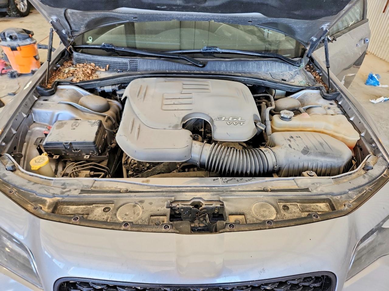2016 Chrysler 300 VIN 2C3CCAGG6GH183007 photo 11