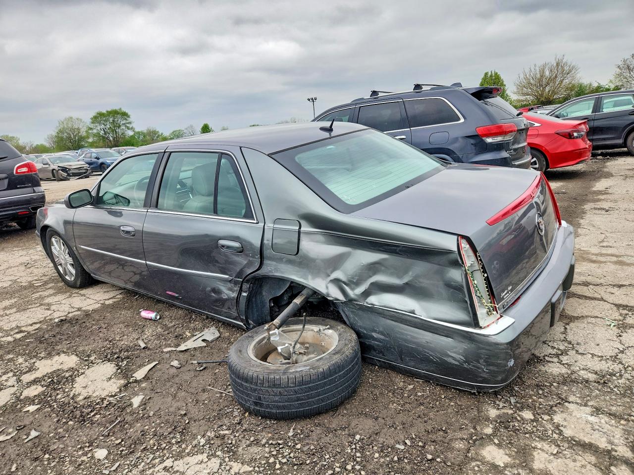 2007 Cadillac Dts VIN 1G6KD57Y57U236557 photo 2