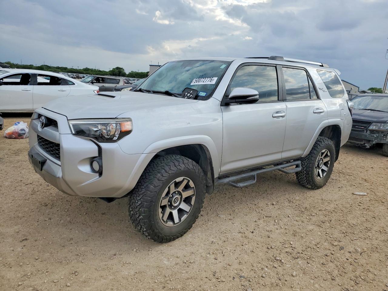 2018 Toyota 4runner VIN JTEBU5JR0J5548085 photo 1