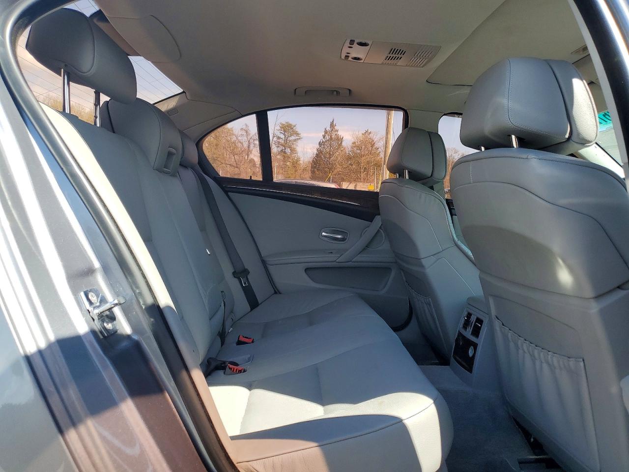 2008 BMW 5 series VIN WBANV93518CZ66996 photo 10
