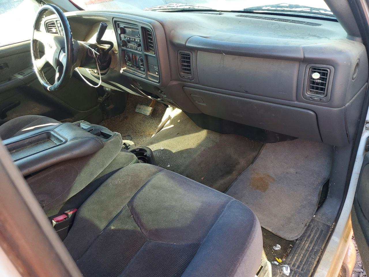 2010 Chevrolet Silverado VIN 2GTEK19T031325100 photo 8
