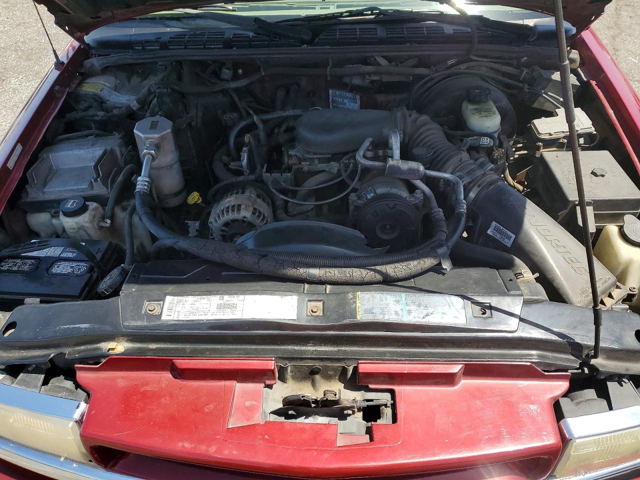 2002 Chevrolet Blazer VIN 1GNCS13W12K114066 photo 12
