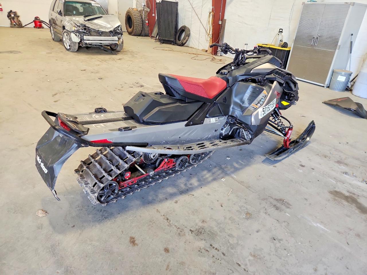 2023 SKI Mxz800 VIN 2BPSMVPE7PV000094 photo 4