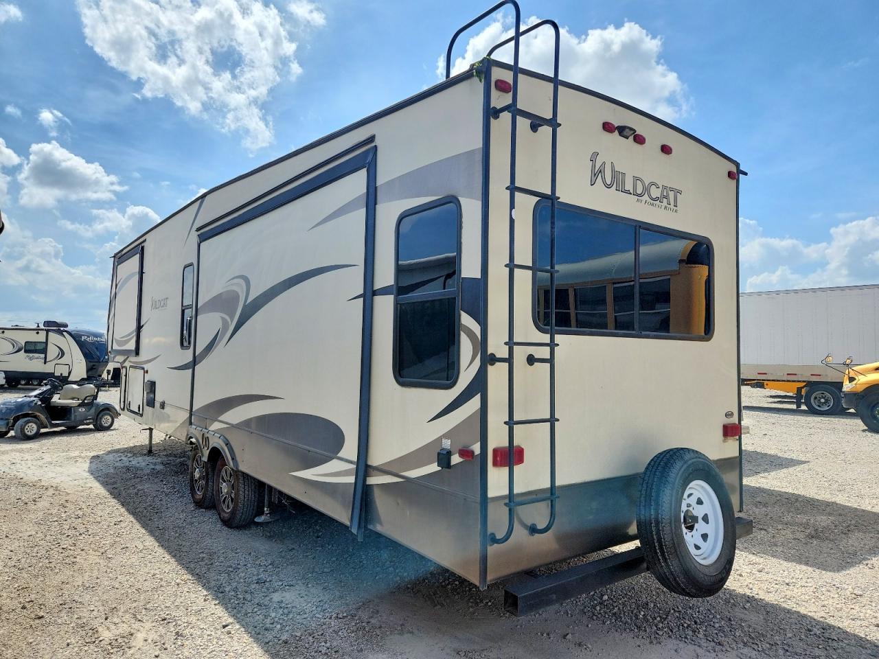 2019 FOREST 32 tt VIN 5ZT3WCXB0KG002733 photo 3