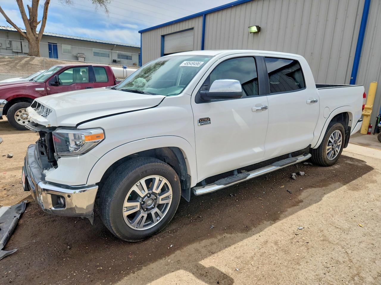 2020 Toyota Tundra VIN 5TFAY5F1XLX876595 photo 1