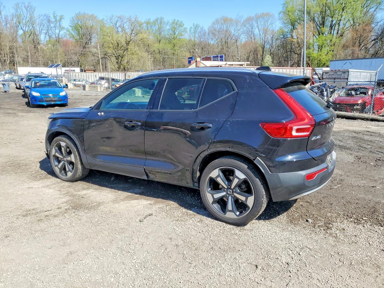 2020 Xc40 VIN YV4162UK9L2277066 photo 2