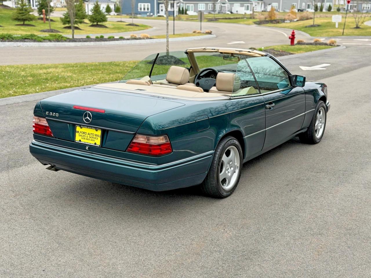 1995 Mercedes-Benz E-class VIN WDBEA66E8SC282817 photo 4