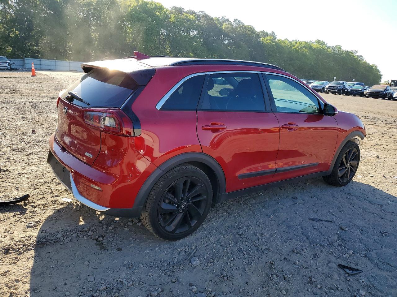 2019 Kia Niro VIN KNDCC3LC7K5250563 photo 3