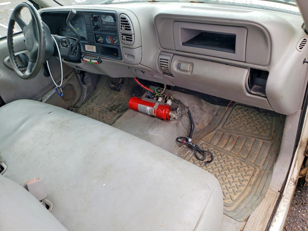 2000 Chevrolet Gmt VIN 1GBKC34J2YF492371 photo 8