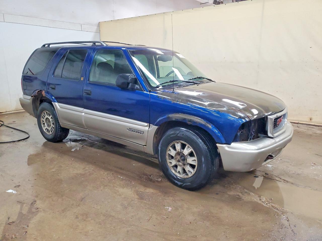 1999 GMC Jimmy VIN 1GKDT13W3X2557793 photo 4