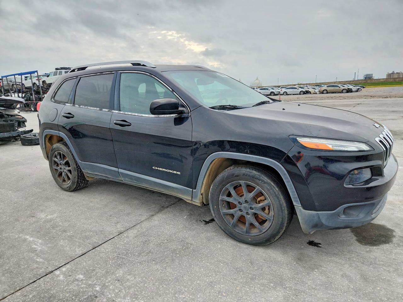 2017 Jeep Grand cher VIN 1C4PJLCB4HW574068 photo 4