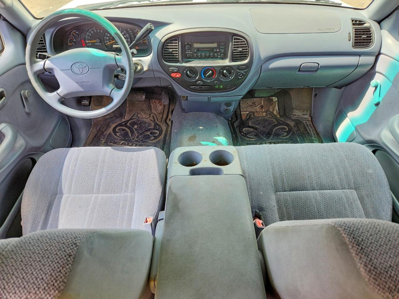 2000 Toyota Tundra VIN 5TBBT4415YS122431 photo 8