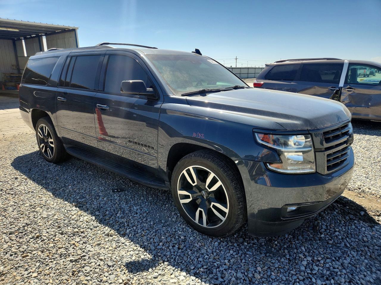 2019 CHEV Suburban VIN 1GNSKJKC6KR342011 photo 4
