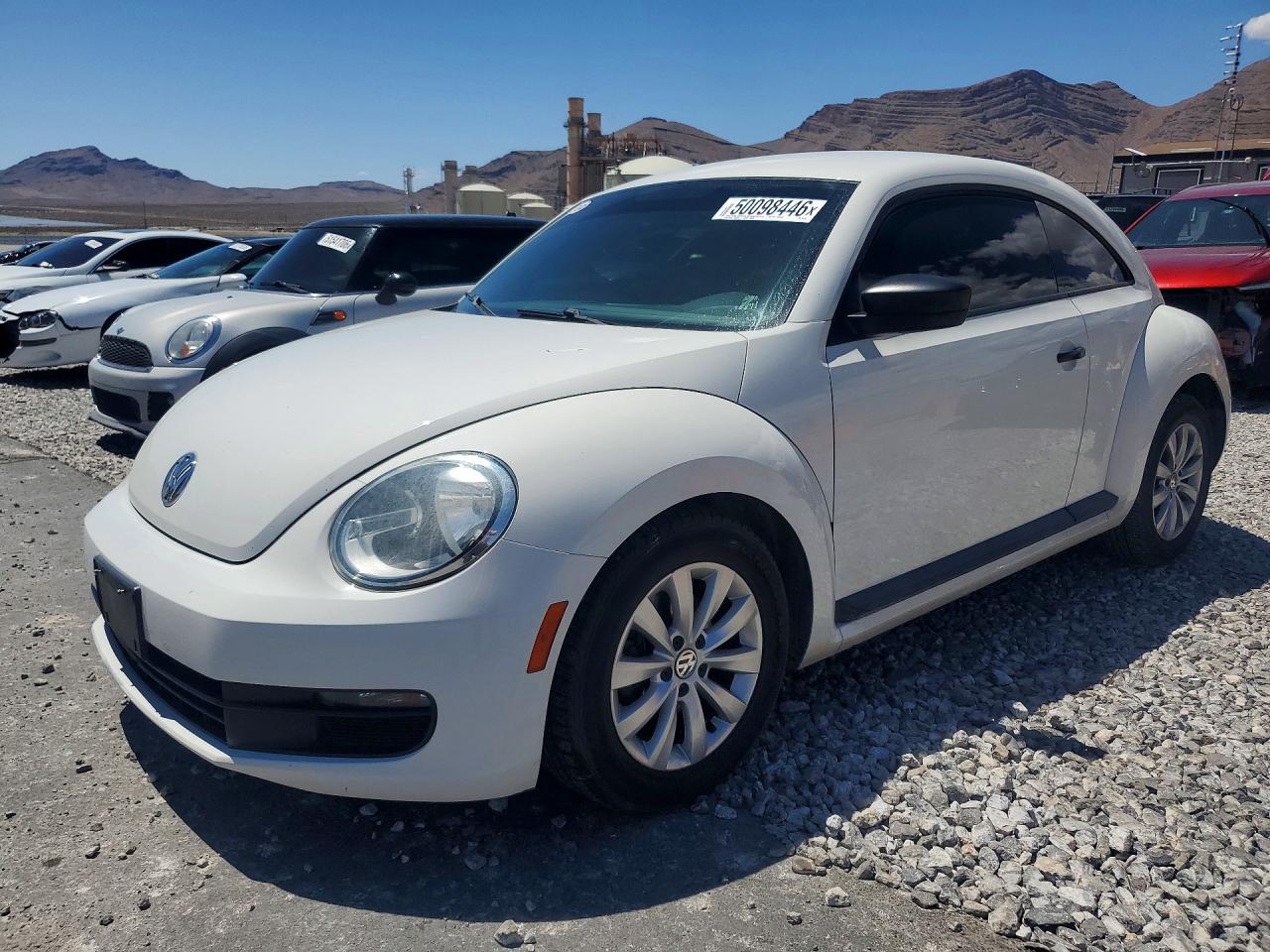 2013 Volkswagen Beetle VIN 3VWFP7ATXDM654138 photo 1
