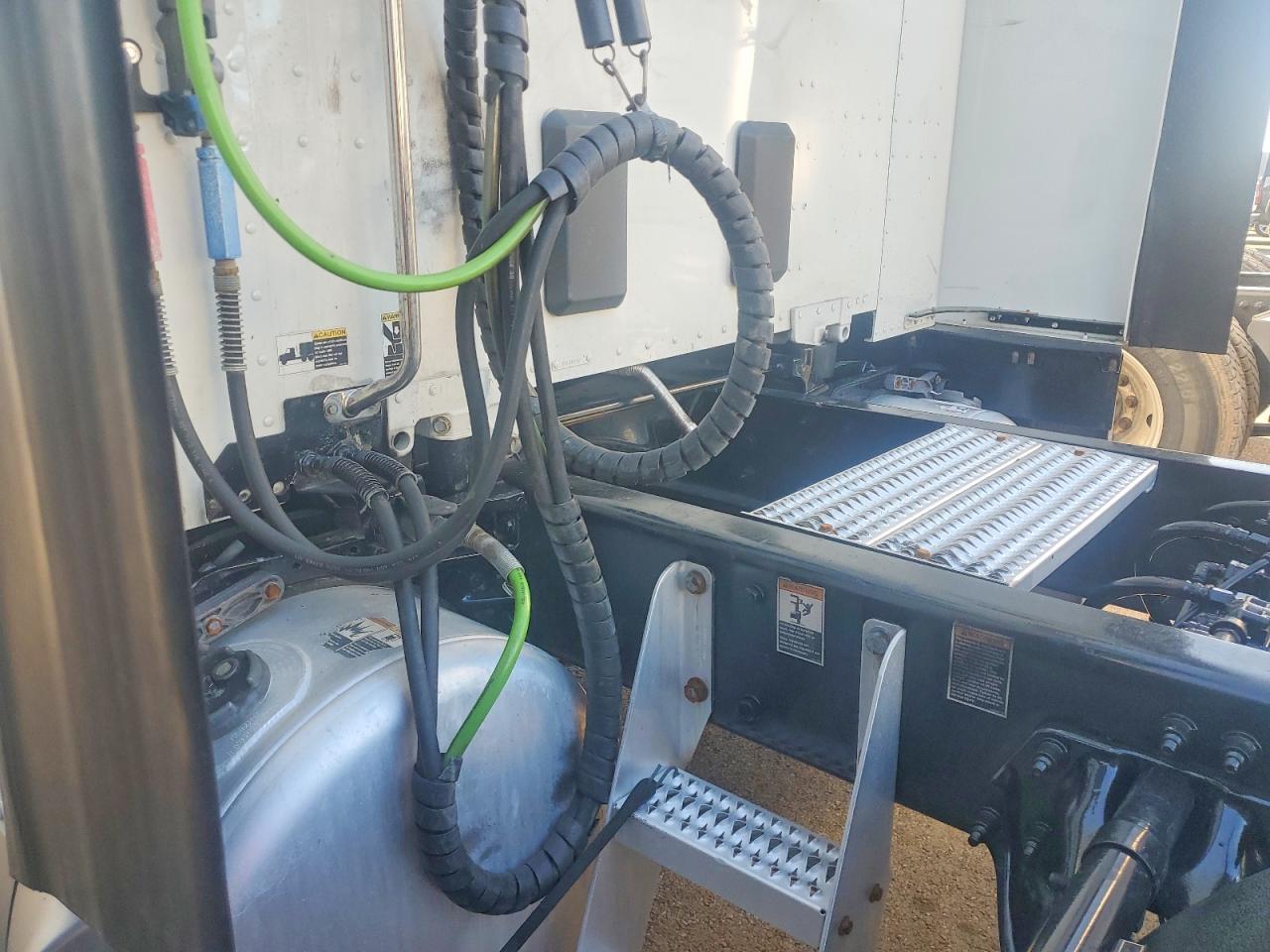 2020 PETERBILT All other VIN 1XPBDP9X0LD688857 photo 9