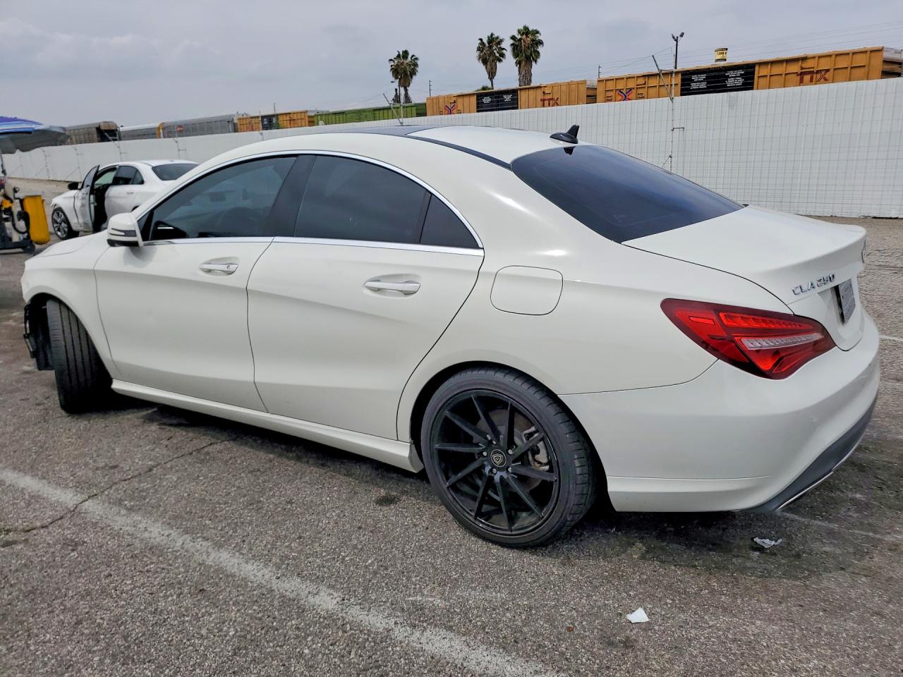 2017 Mercedes-Benz Cla-class VIN WDDSJ4EB4HN472598 photo 2