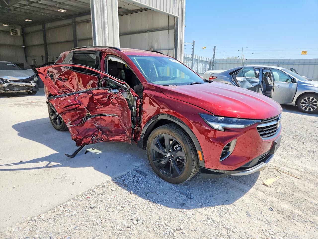 2023 Buick Envision VIN LRBFZMR44PD201186 photo 4