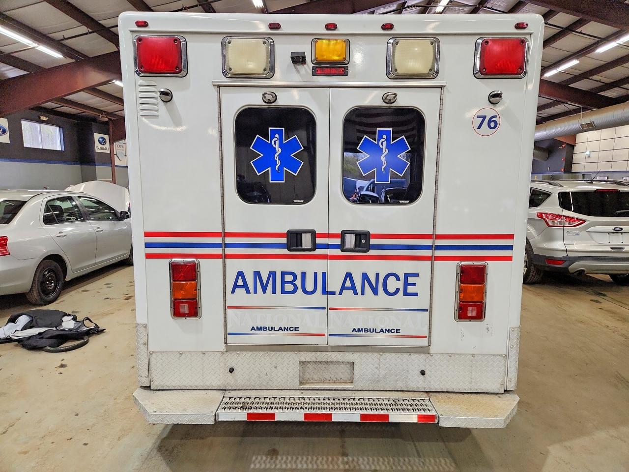 2006 Ford Econoline VIN 1FDWE35P86HA97344 photo 6