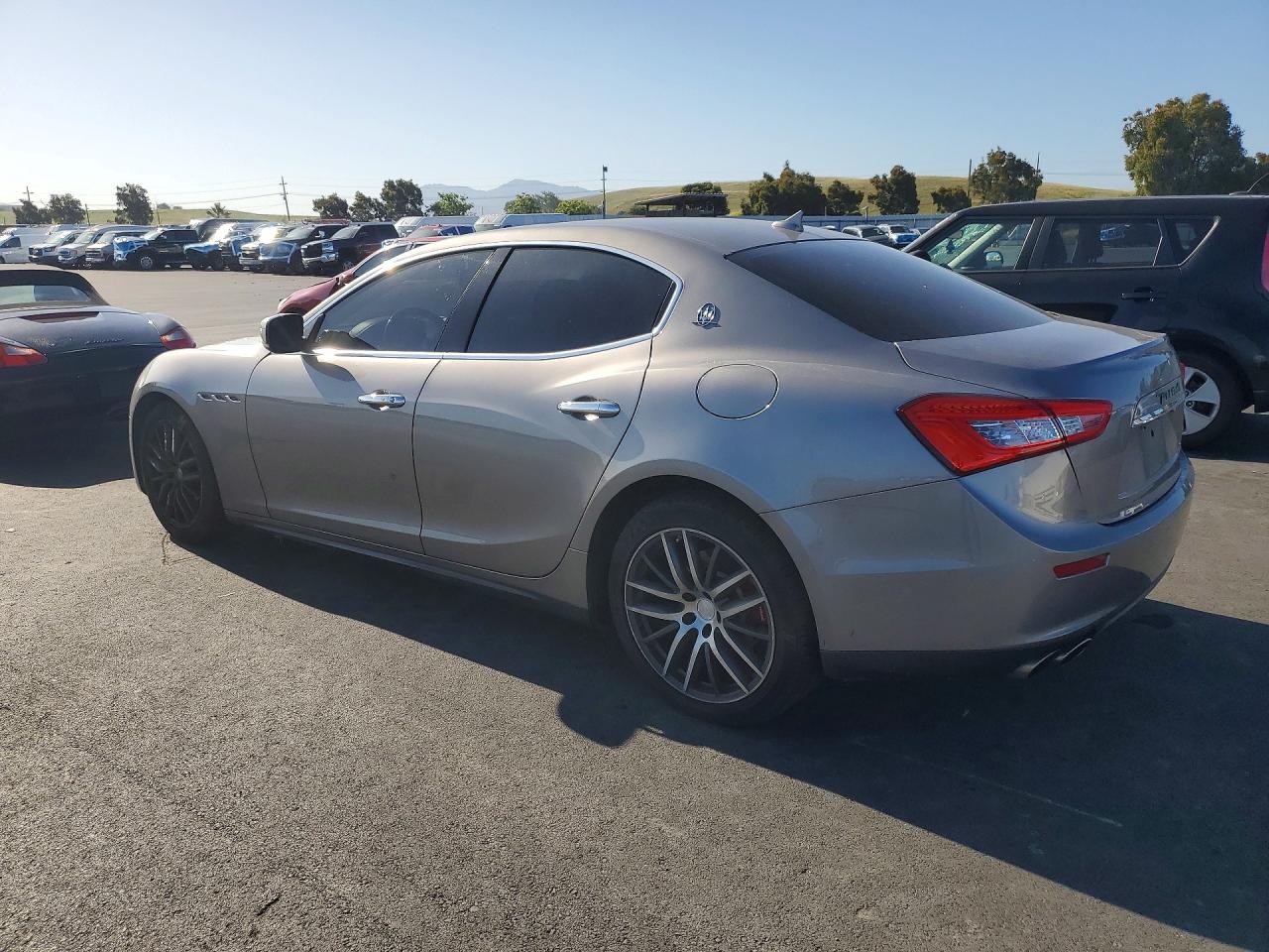 2016 MASERATI All other VIN ZAM57XSA4G1175013 photo 2