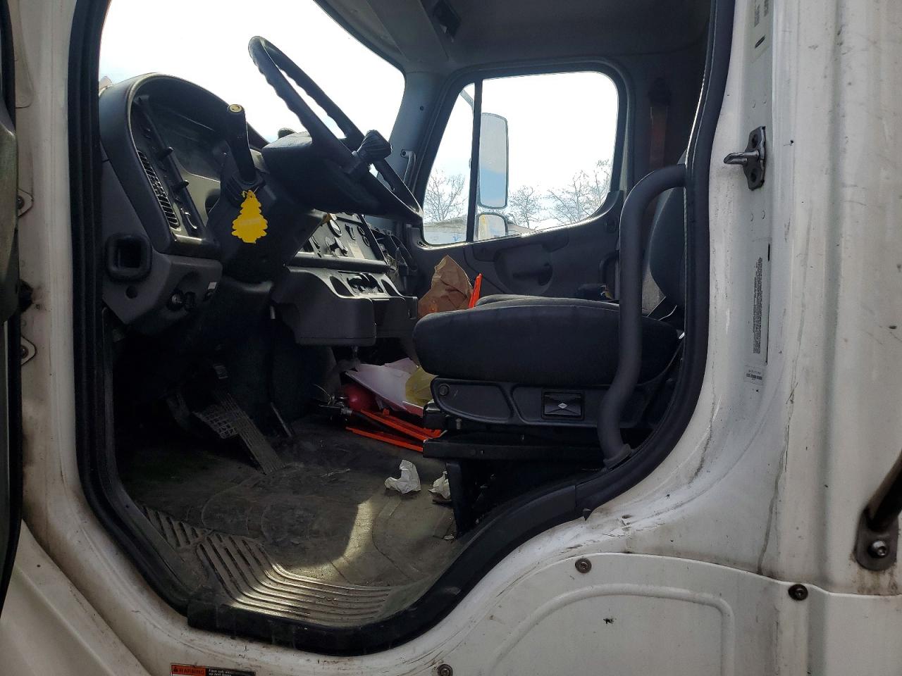 2020 FREIGHTLINER All other VIN 3ALACWFC9LDLY2254 photo 5
