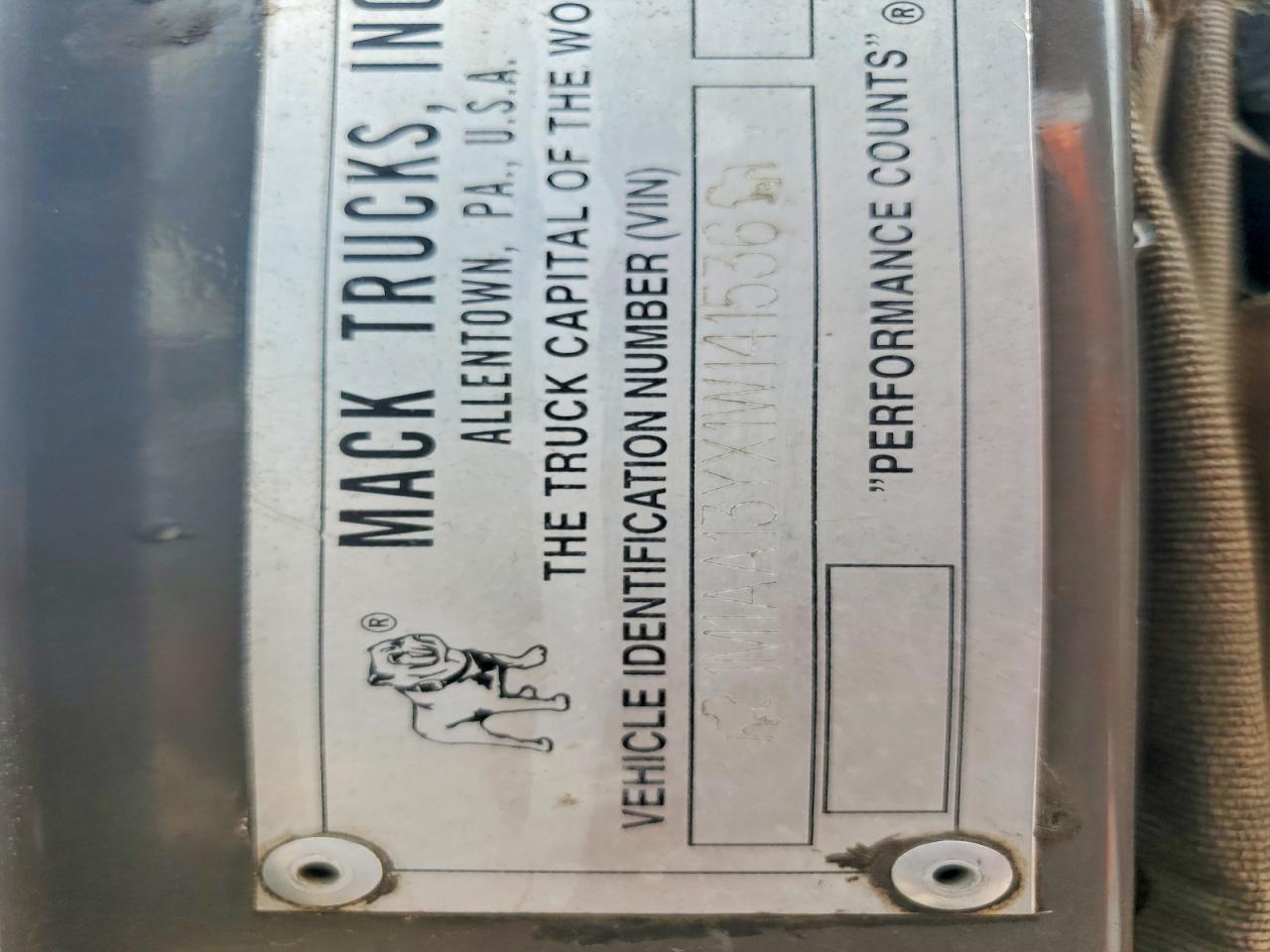 2001 MACK All other VIN 1M1AA13YX1W141536 photo 10