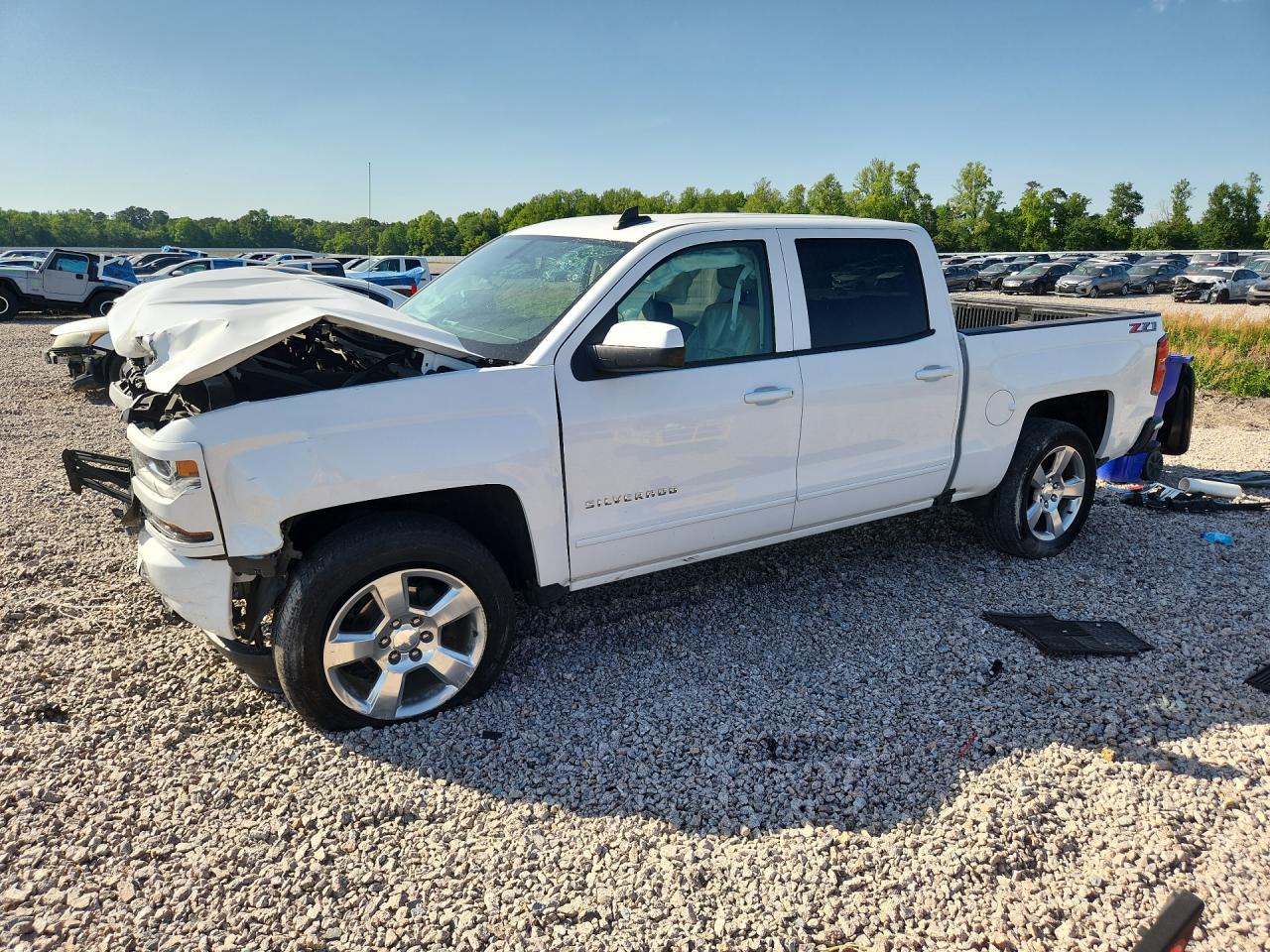 2018 CHEVROLET Silverado VIN 3GCUKREC6JG400516 photo 1