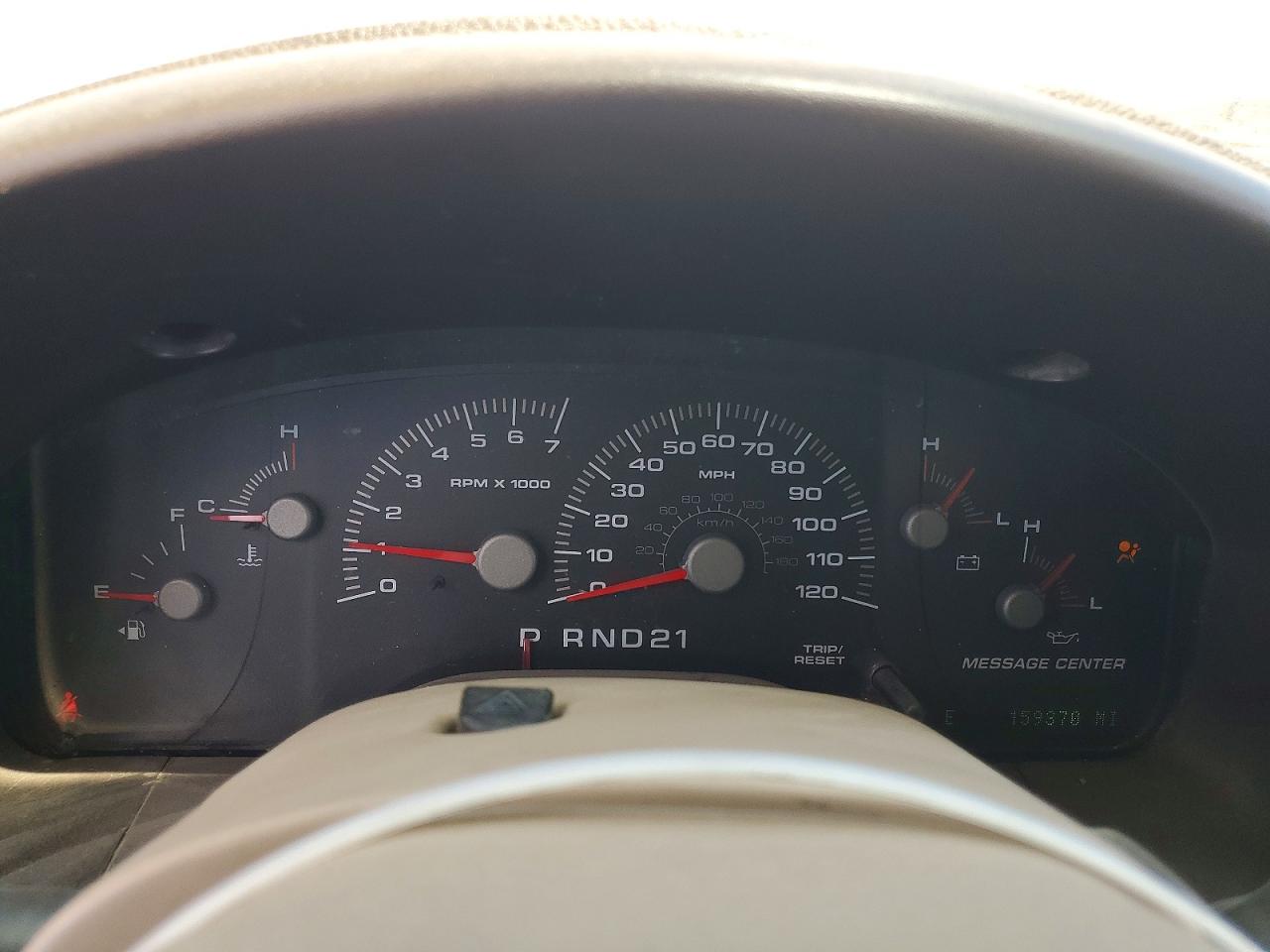 2004 Ford Expedition VIN 1FMFU17L14LA82163 photo 9