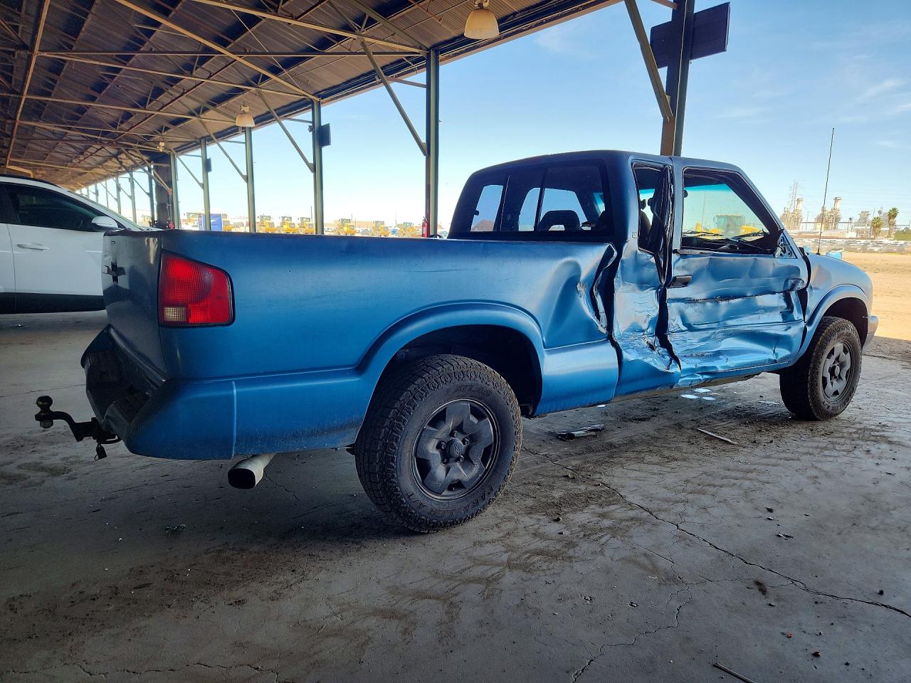 1994 CHEV S10 VIN 1GCDT19W0R8206830 photo 3