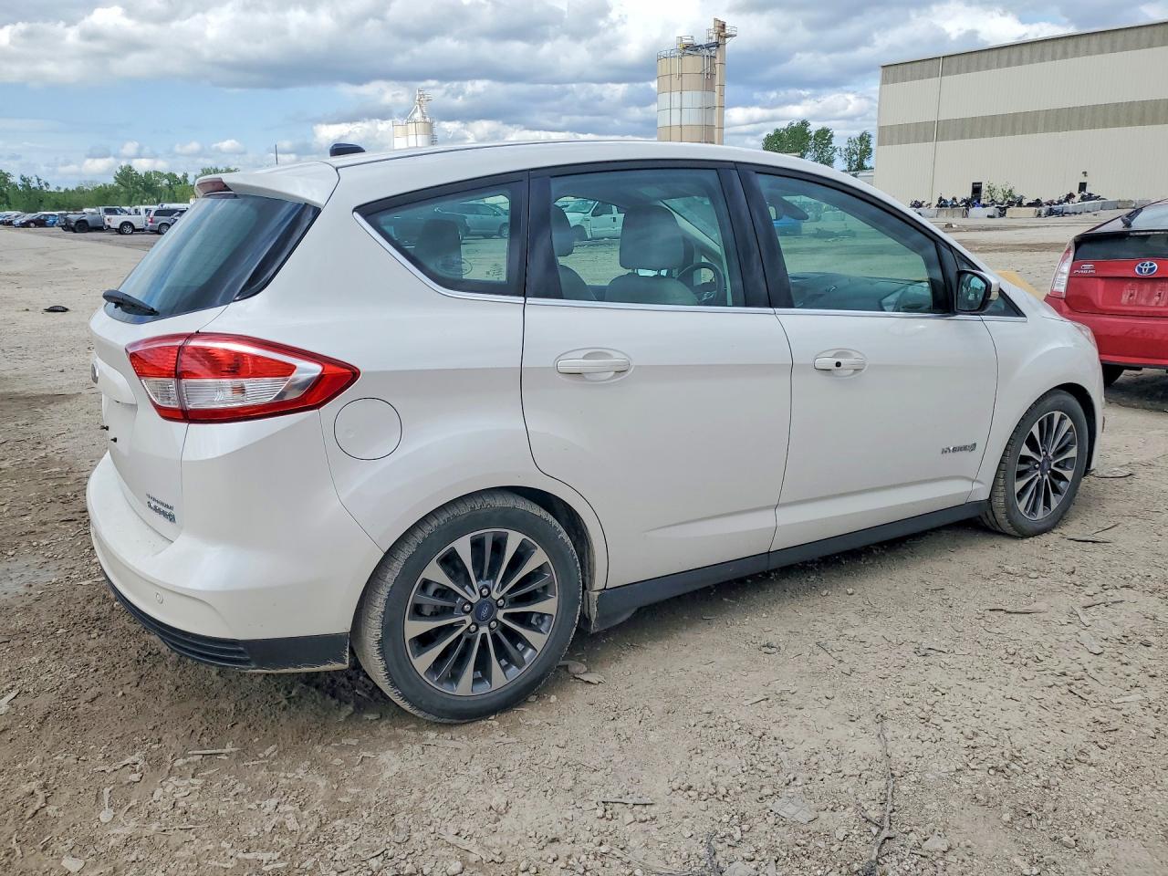 2017 Ford Cmax VIN 1FADP5DU3HL111469 photo 3