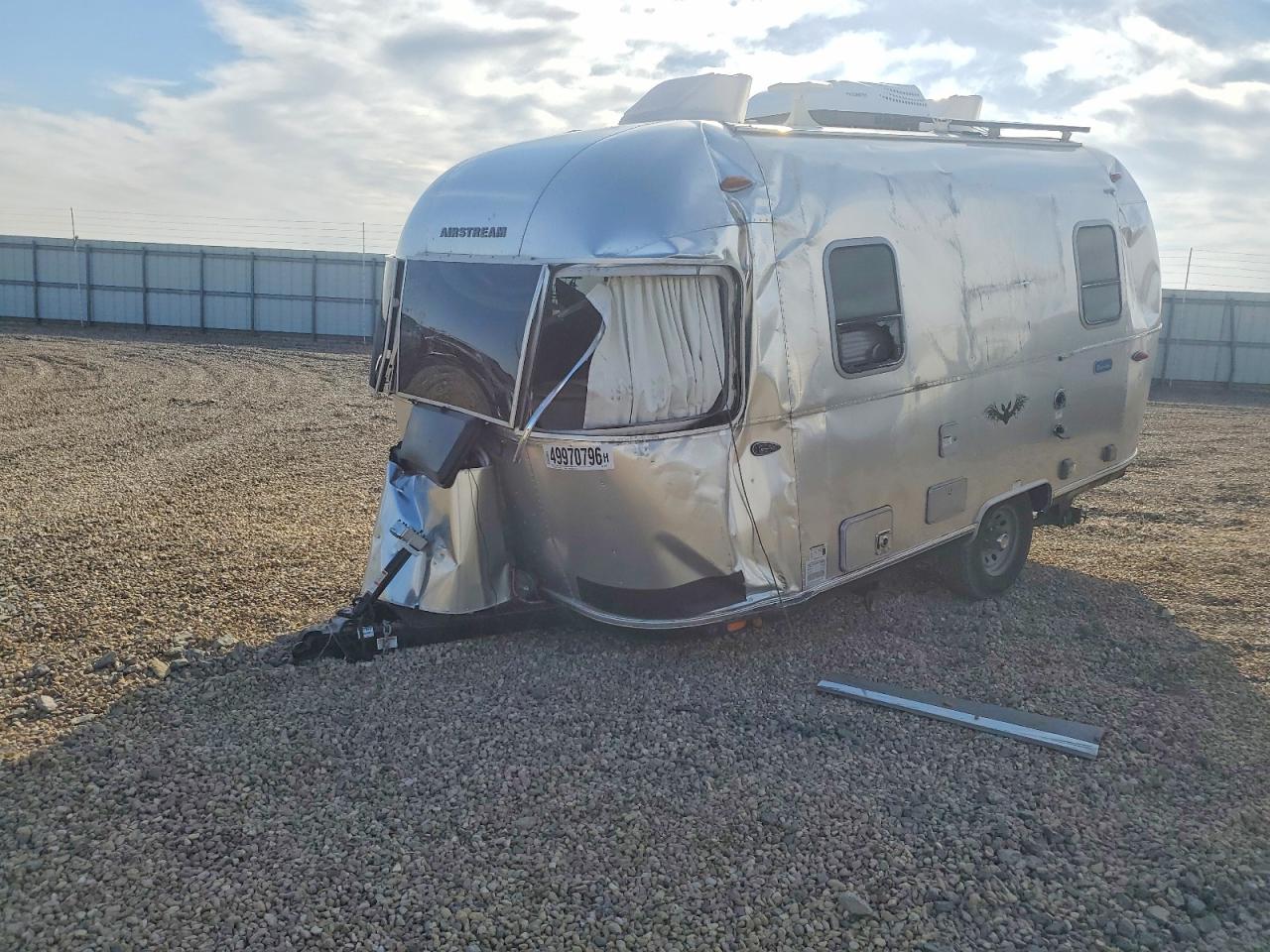 2022 AIRSTREAM Airstream VIN 1STCMAA17NJ561975 photo 2